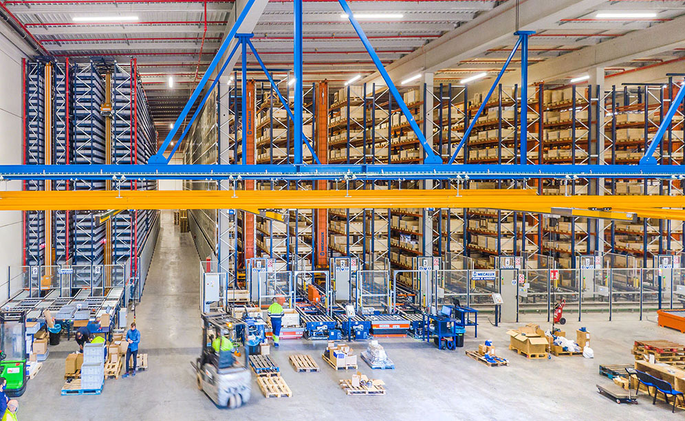 Industrias Yuk: centralised logistics, five installations in one with thousands of SKUs